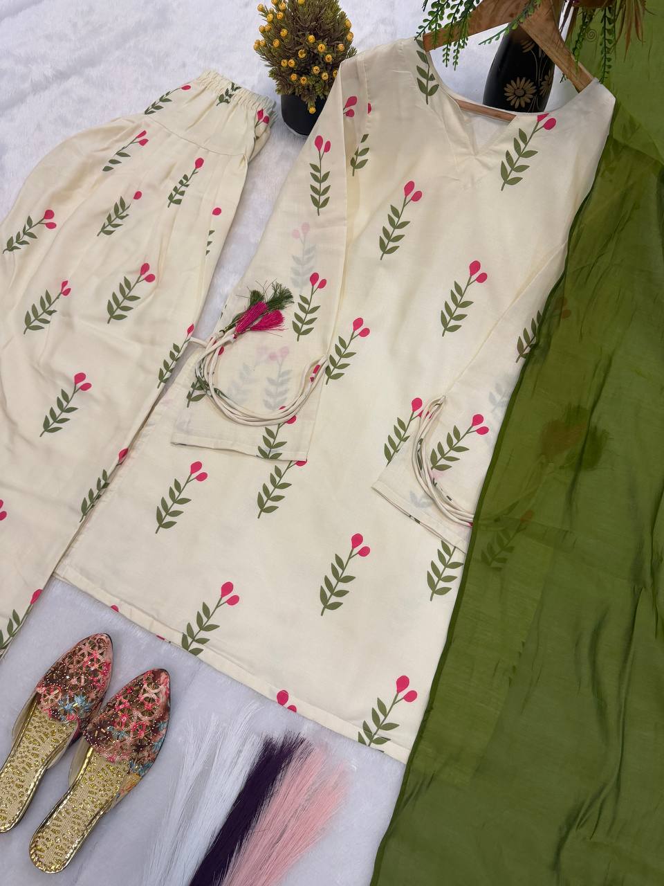 The Ethereal Ivory Floral Heritage Set